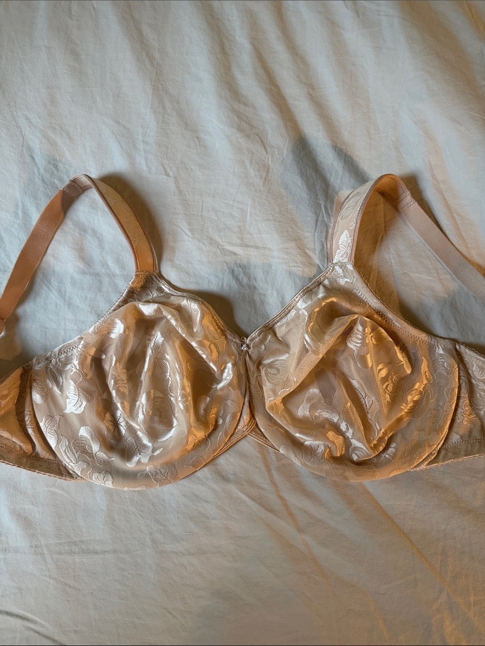 Wacoal Lace Underwire Bra 36G in Nude